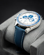 Omega Speedmaster Professional Silver Snoopy Award 310.32.42.50.02.001