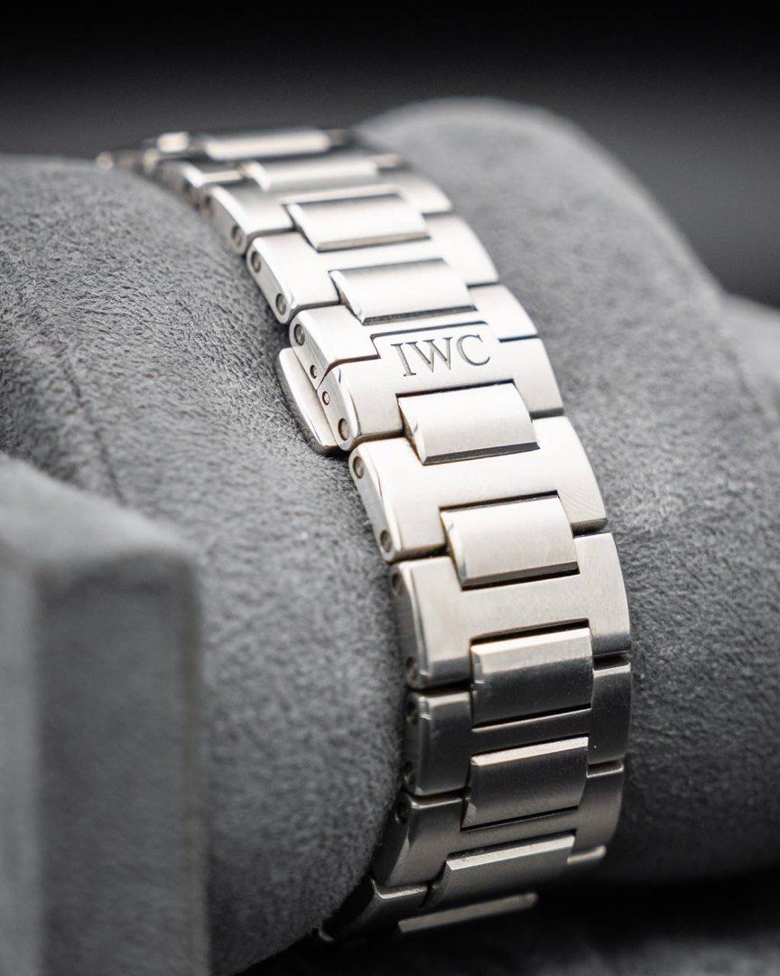 IWC Ingenieur Automatic 40 Black IW328901 2023 FULL SET Like New