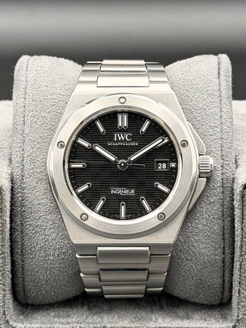 IWC Ingenieur Automatic 40 Black IW328901 2023 FULL SET Like New