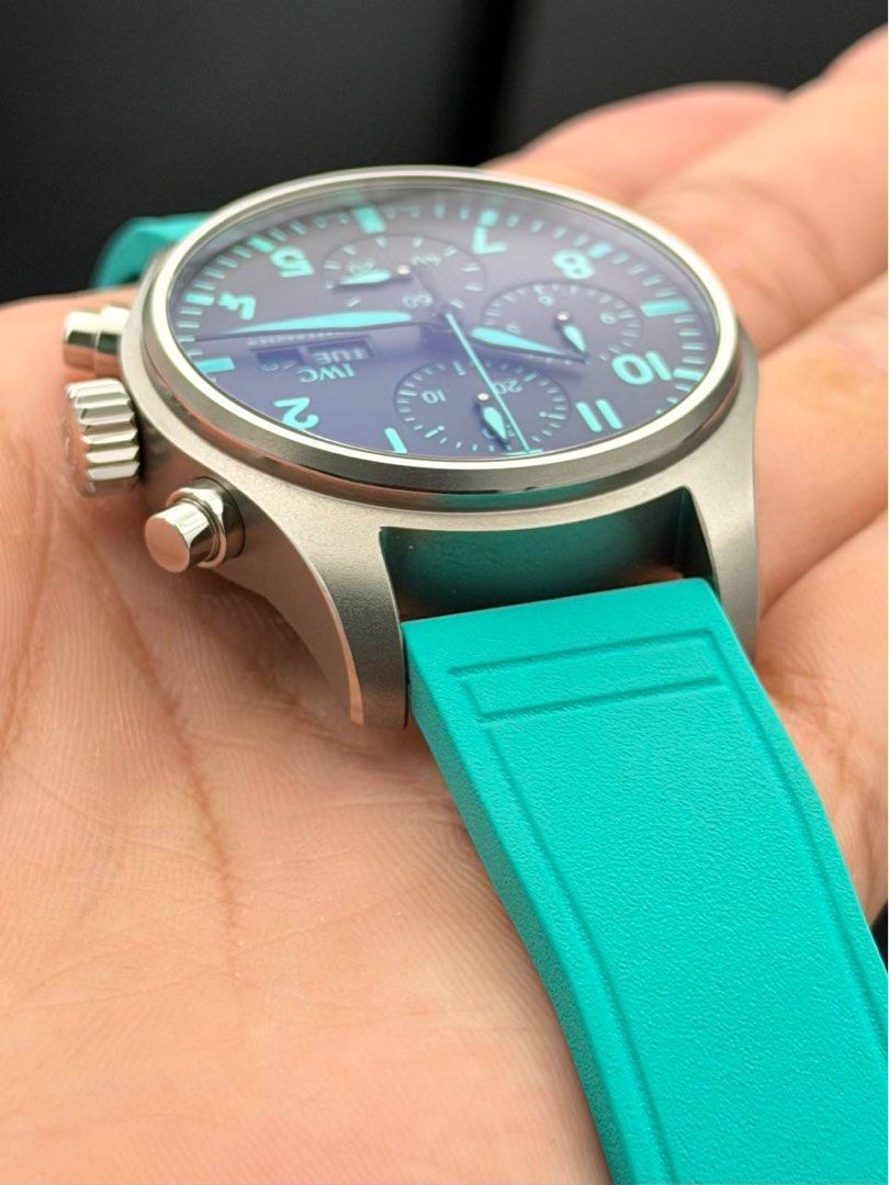 2025 IWC Pilot Chronograph 41mm Edition “Mercedes-AMG PETRONAS Formula One Team” IW388108 FULL SET Like New