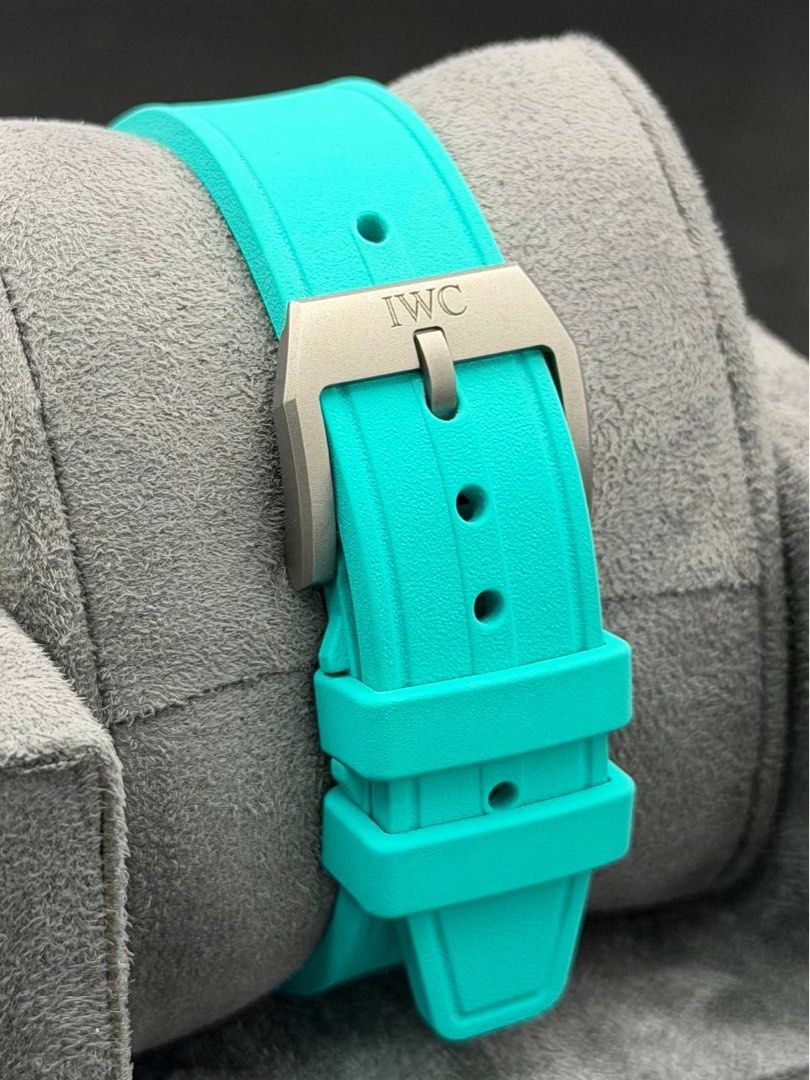 2025 IWC Pilot Chronograph 41mm Edition “Mercedes-AMG PETRONAS Formula One Team” IW388108 FULL SET Like New