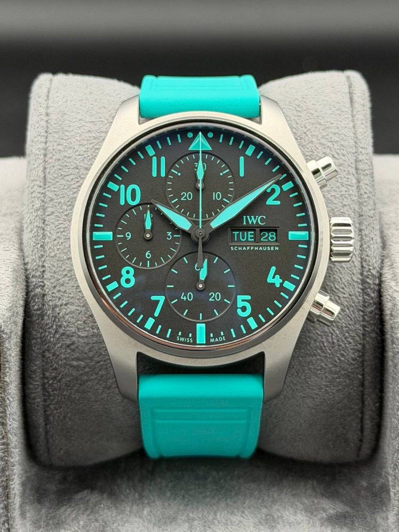 2025 IWC Pilot Chronograph 41mm Edition “Mercedes-AMG PETRONAS Formula One Team” IW388108 FULL SET Like New