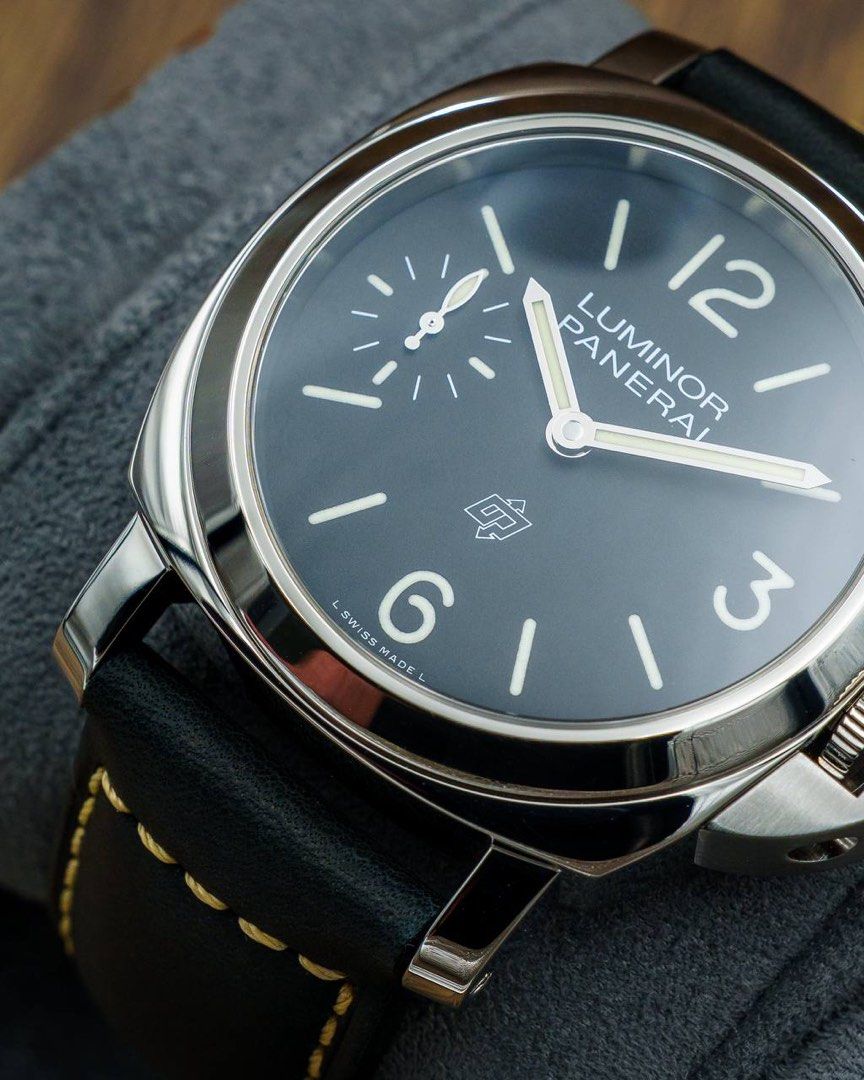 Panerai Luminor Logo PAM01084 (2023)