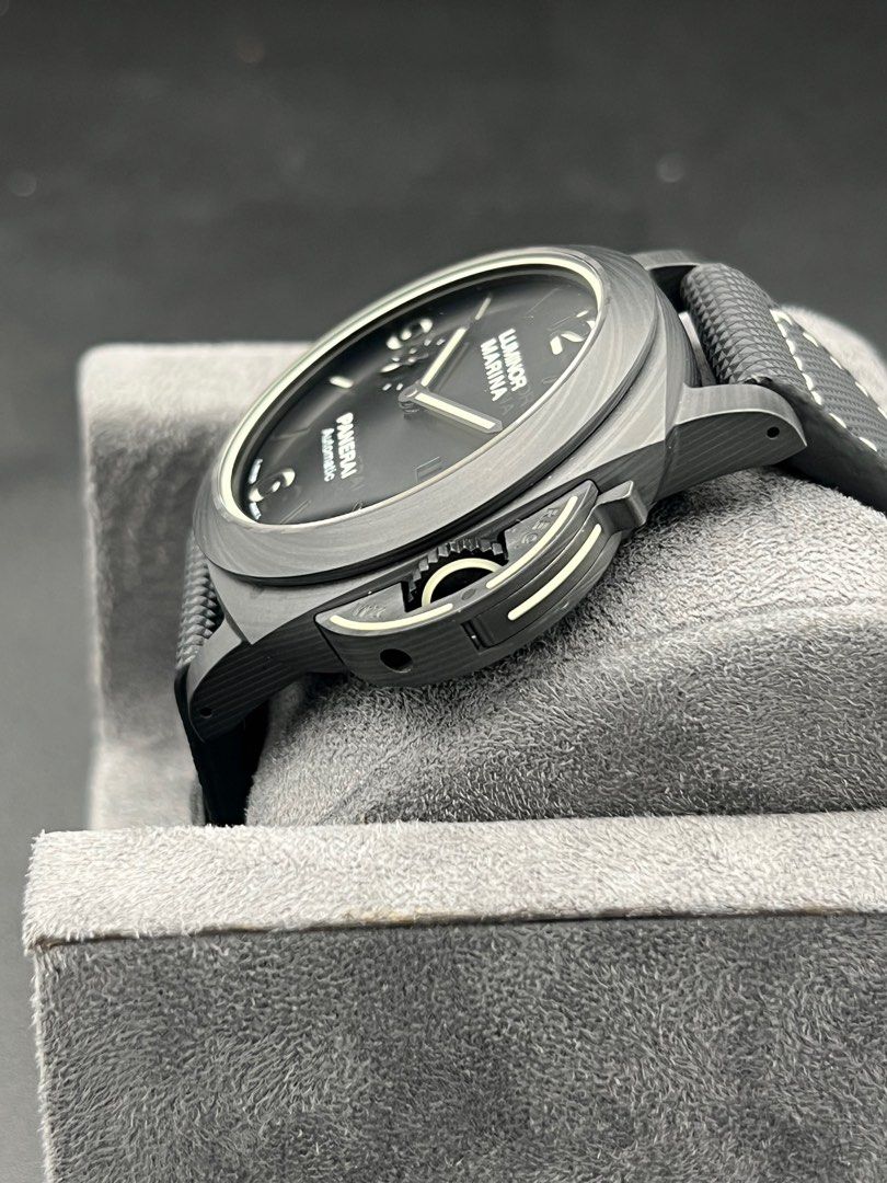 PAM01118 44mm Panerai Luminor Carbotech Full Lume Limited Edition 270 pieces