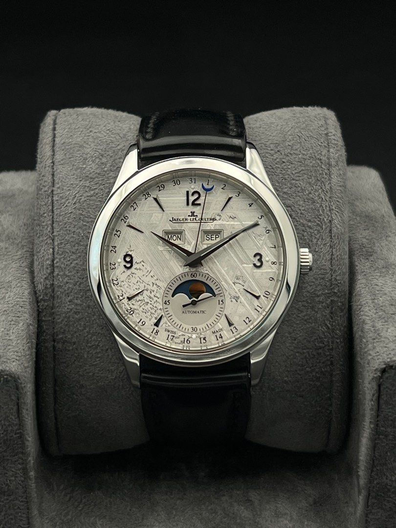 JLC Master Control Calendar White meteorite dial Q1558421