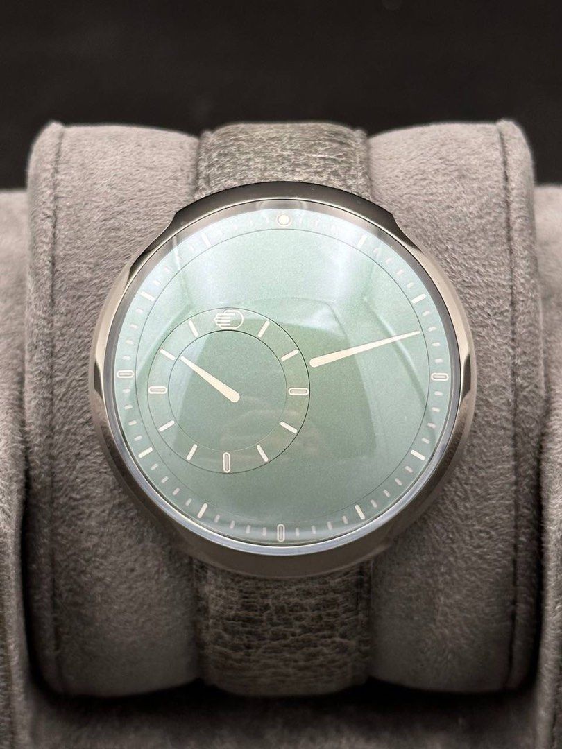 Ressence Type 8 Sage Green 2023 FULL SET Like New