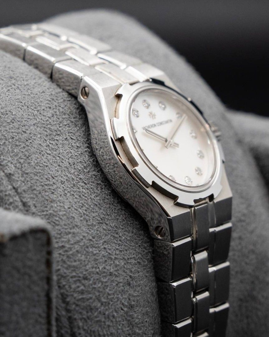 Vacheron Constantin Overseas 16050 (2000)