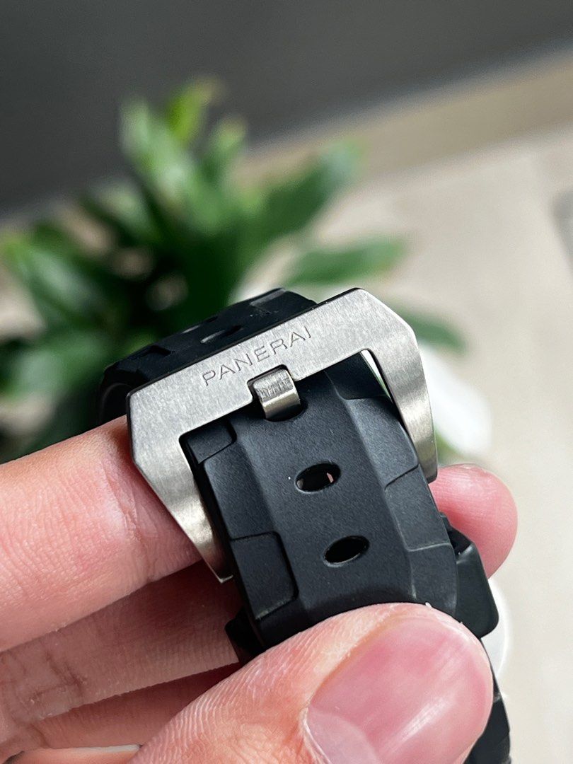 PAM00305 Titanium Panerai Luminor Submersible