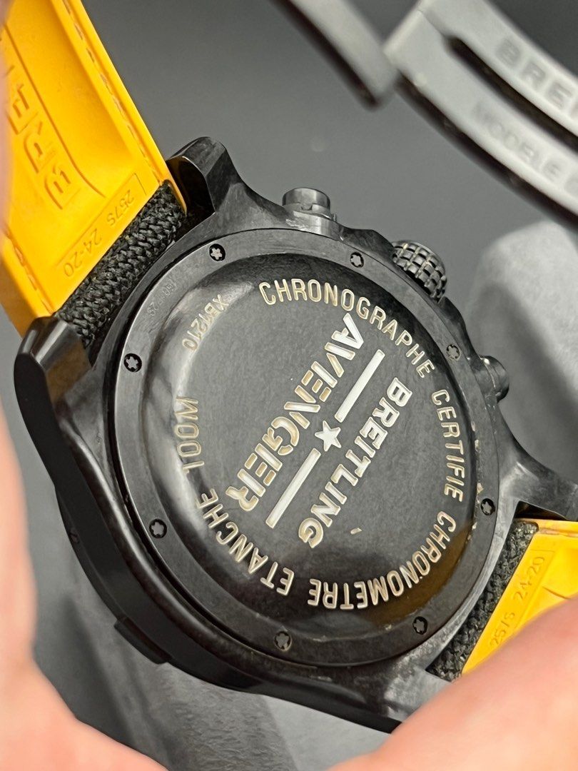 Breitling Avenger Hurricane 24h Breitlight Carbon XB1210E41B1W1 Automatic Full Set