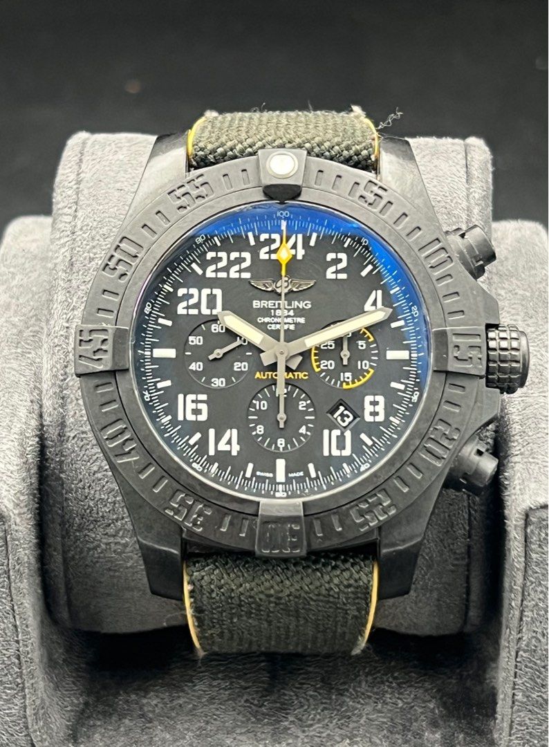 Breitling Avenger Hurricane 24h Breitlight Carbon XB1210E41B1W1 Automatic Full Set