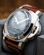 Panerai Luminor 1950 8 Days GMT PAM00233 (2012)