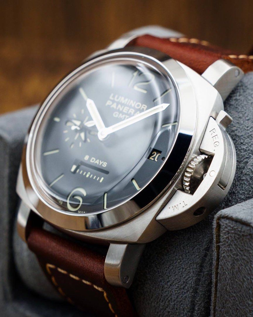 Panerai Luminor 1950 8 Days GMT PAM00233 (2012)