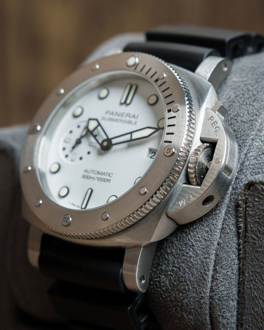 Panerai Luminor Submersible PAM01223 (2023)